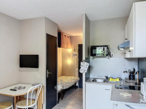 Studio lumineux proche centre-ville et thermes, balcon, parking, animaux acceptés - FR-1-451-211